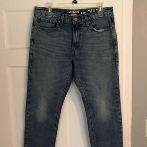 Denizen by Levi’s 32x30 light blue jeans